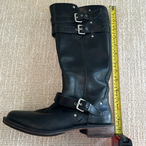 UGG Moto boot in black size 7.5 - Picture 10 of 10